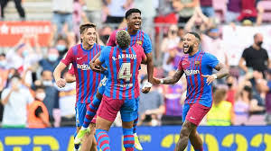 一再觸礁 一再觸礁